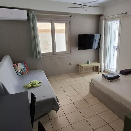 Honeybee4 - Cozy Studio Close To The Port, Airport & Athens Рафина Экстерьер фото